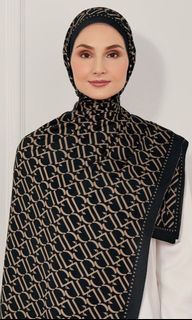 dUCk D Monogram Chocolate Ganache (Shawl)