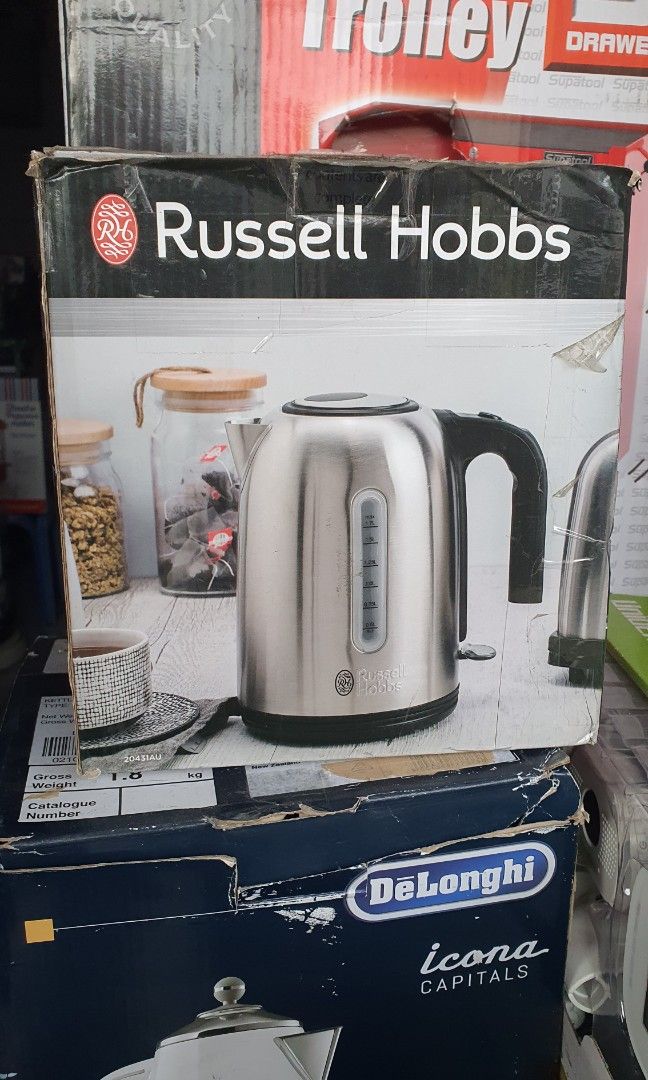 Electric water kettle (Category: Kettles & Airpots) located in Taguig. Submitted by roma2701 (Listing ID 1252939221, Image 2). Description: Demo unit from Australia 220V Price starts at 1k Delonghi price starts at 3500.