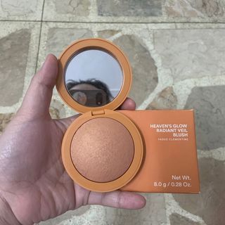 EM Cosmetics Heaven’s Glow Radiant Veil Blush in faded Clementine