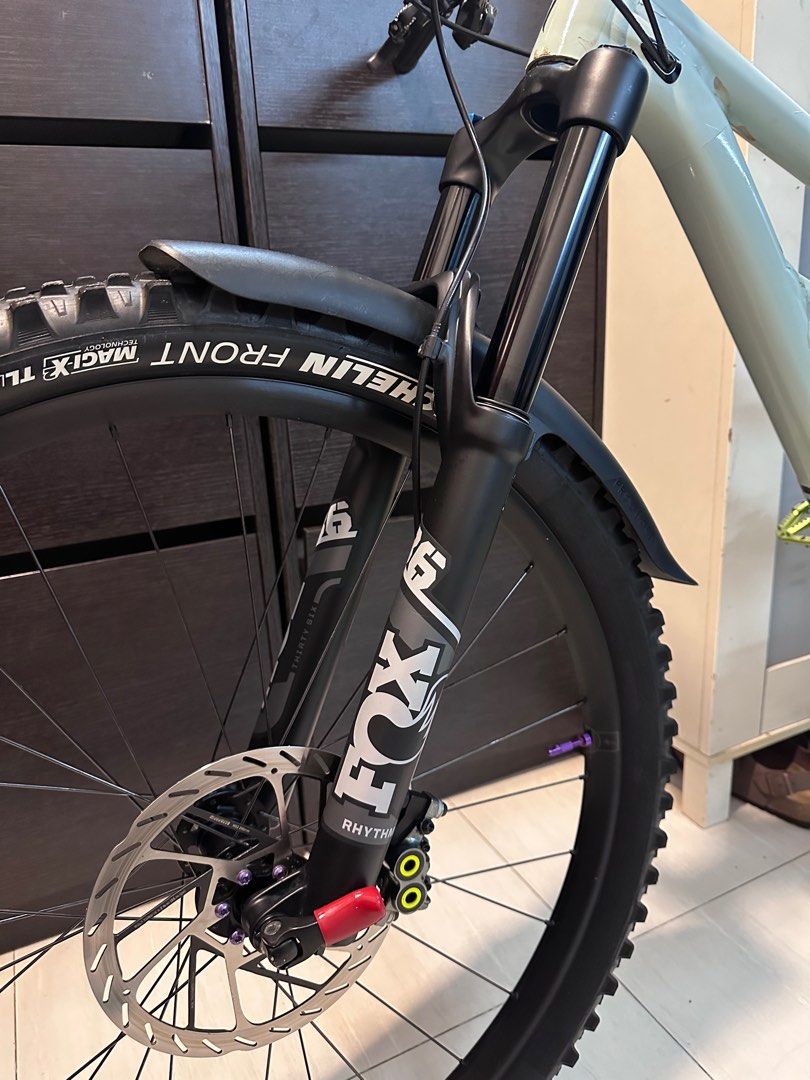 Fox 36 hotsell rhythm mudguard