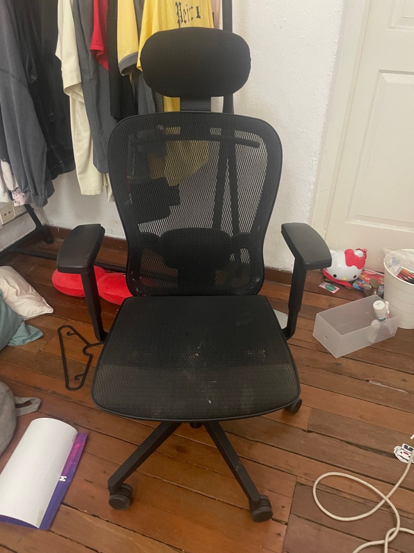 Free nrarly ikea computer chair, Computers & Tech, Office & Business