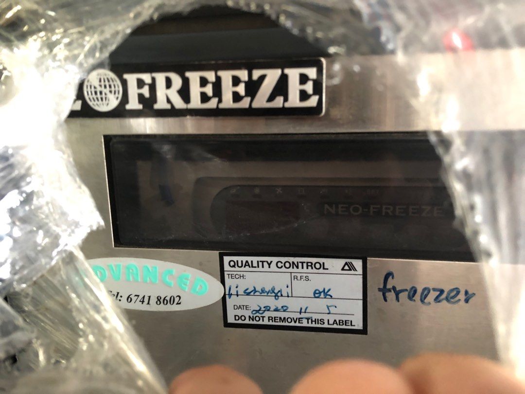 2 Freezer portable freezer fridge top and bottom highest bidder, TV