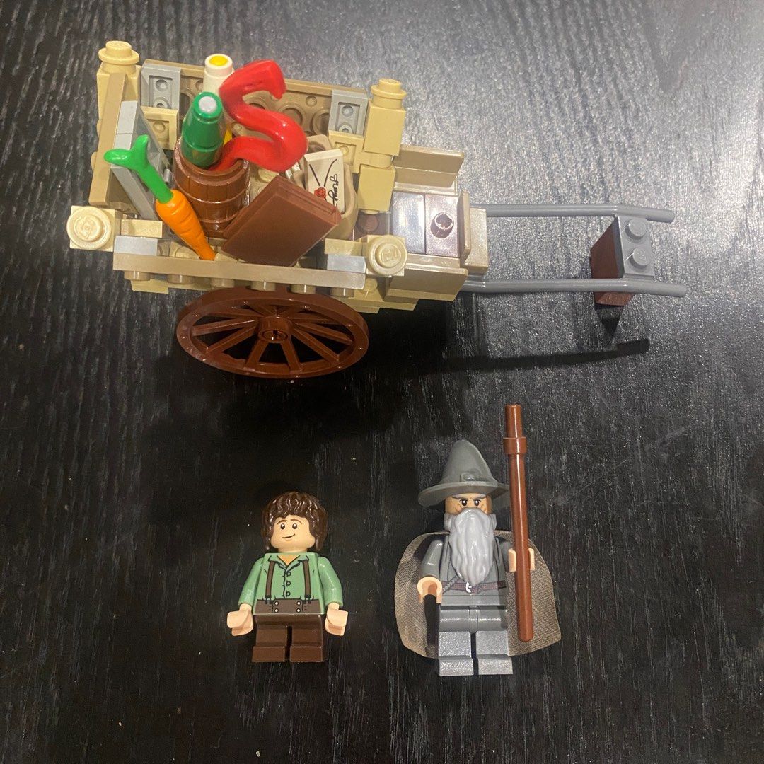 Lego hotsell gandalf arrives