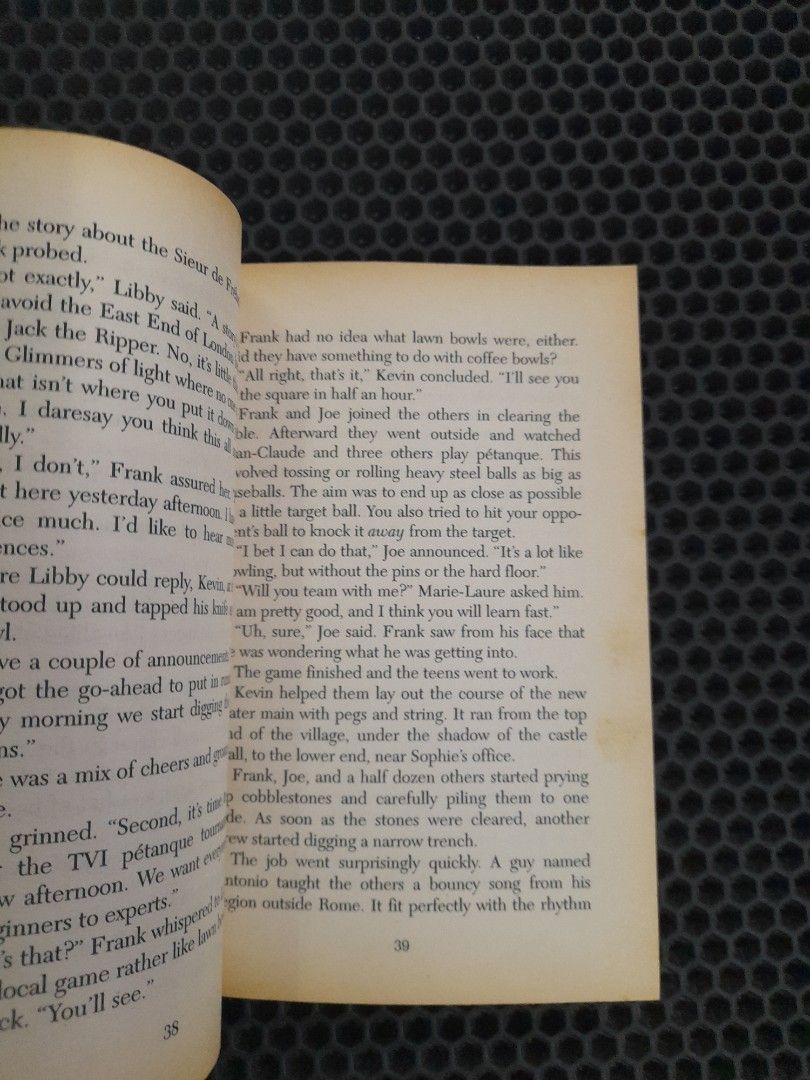 Hardy Boys The Castle Conundrum (Category: Storybooks) located in Pasay City. Submitted by ayin3 (Listing ID 1252838940, Image 3). Description: item is in excellent.condition pages still very fresh pm for order.