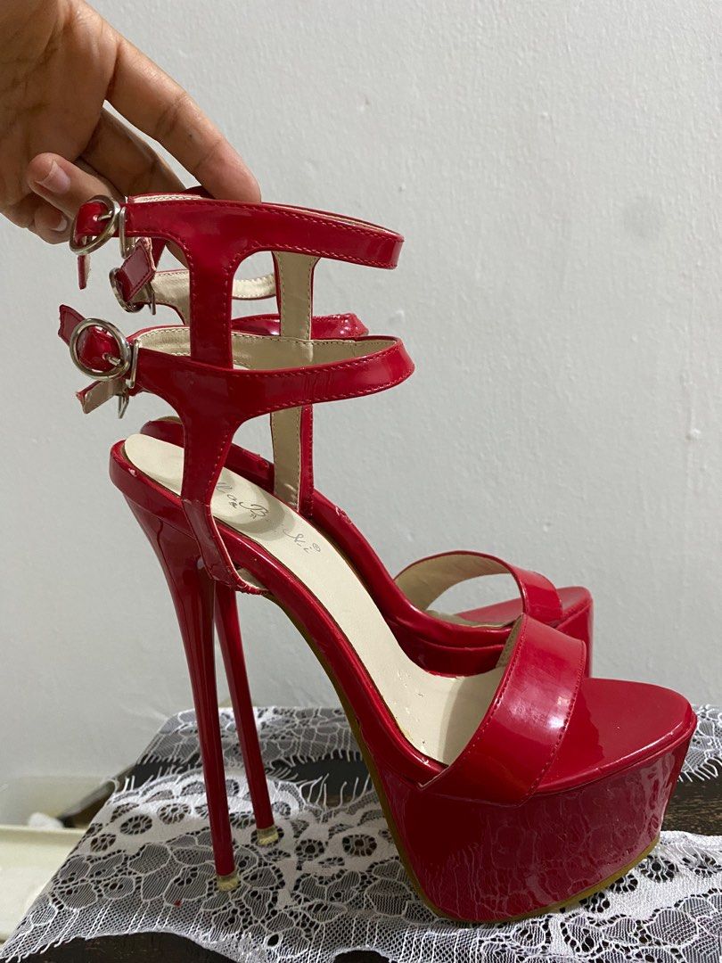 High heels red best sale colour