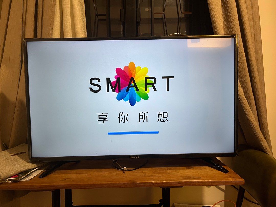 搬屋狂減】Hisense Smart TV 39吋| 運作良好連遙控器, 家庭電器