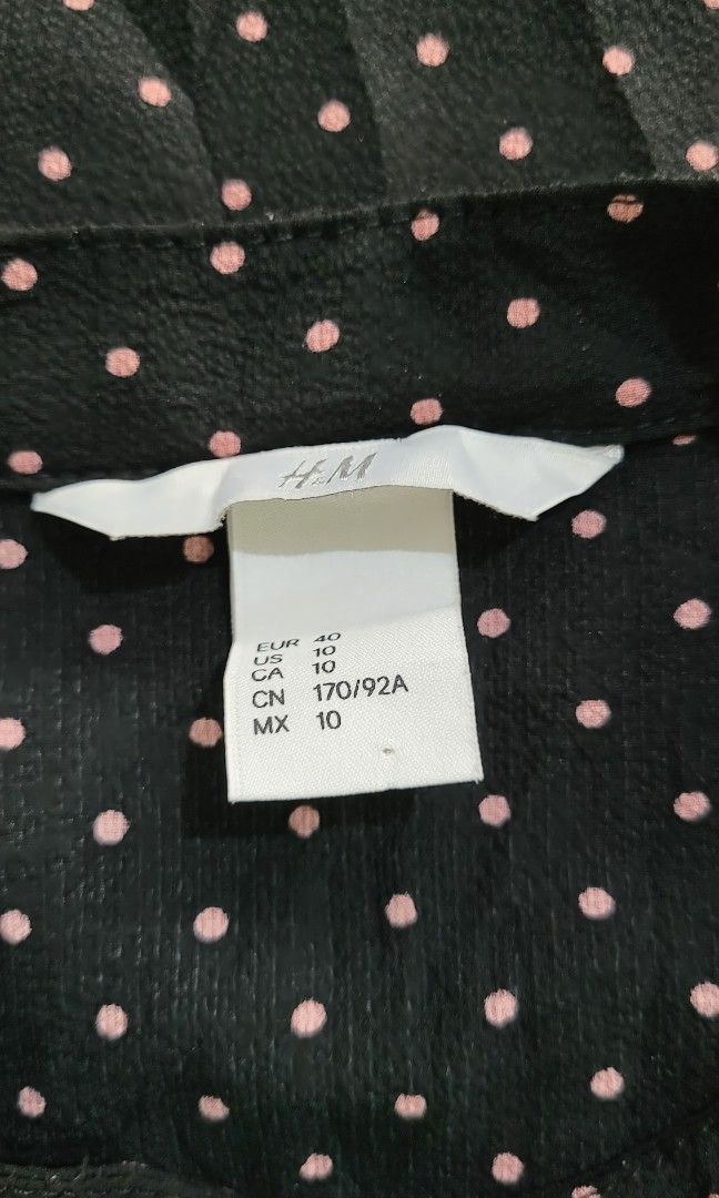 H&m Dress (Category: Dresses) located in Davao. Submitted by NearlyNew (Listing ID 1252811004, Image 3). Description: Size: US 10 (fits large) No when worn pics please 😉 Payment thru GCash J&T Express Shipping Fee: 100 pesos Ships on Saturday only.