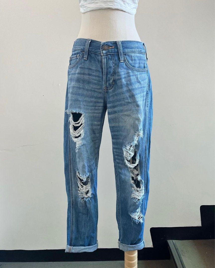 Hollister ripped hotsell mom jeans