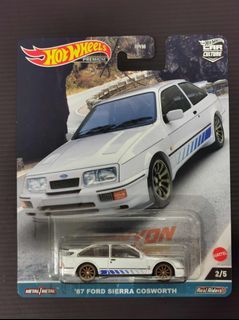 Hot Wheels Car Culture Canyon Warriors 87 Ford Sierra Cosworth