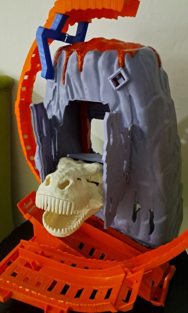 Hot Wheels.Monster Trucks TRex Volcano Arena Playset, Hobbies & Toys