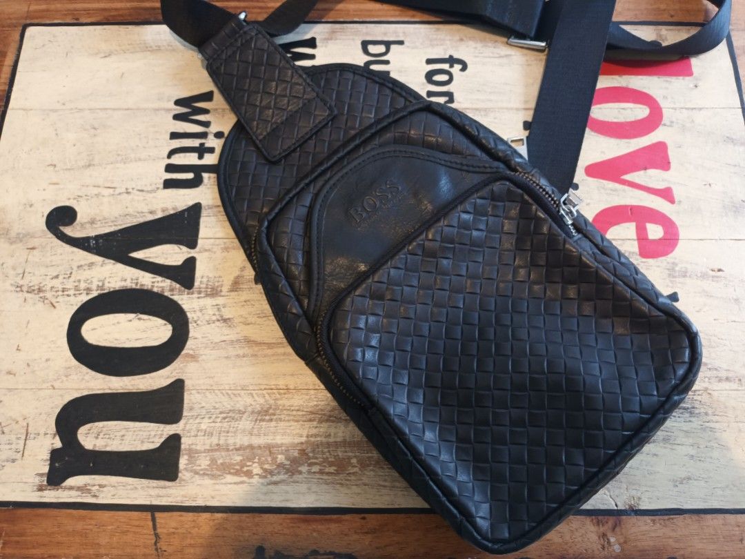 HUGO BOSS CROSSBODY BAG