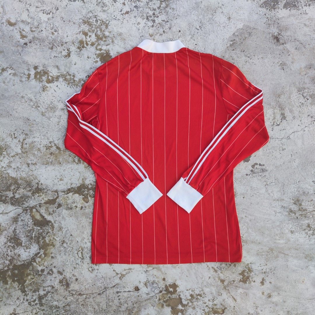 Jersey Adidas Vintage by Ventex 70s Red White, Fesyen Pria, Pakaian  Atasan di Carousell