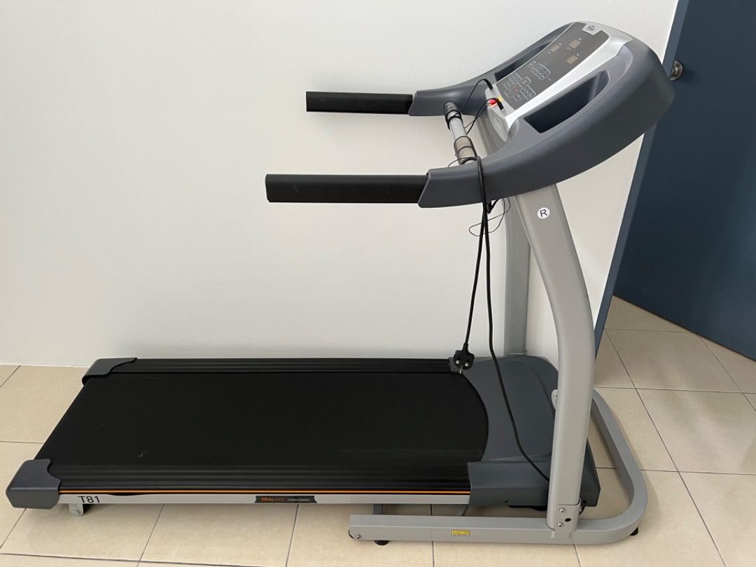 JOHNSON T81 Treadmill, Sports Equipment, Exercise & Fitness, Cardio