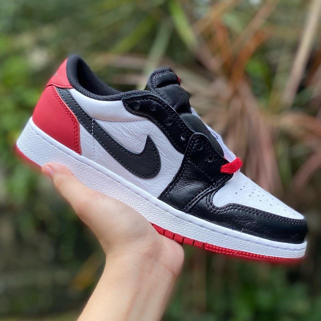 Jordan 1 low black toe size 9 outlet