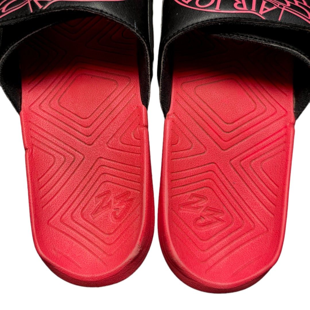 JORDAN HYDRO 7 SLIDES (Category: Slippers & Slides) located in Quezon City. Submitted by cyborgph (Listing ID 1252897455, Image 3). Description: JORDAN HYDRO 7 SLIDES size 8 in good condition sign of usage minimal dragging see photos negotiable just shoot your offer.