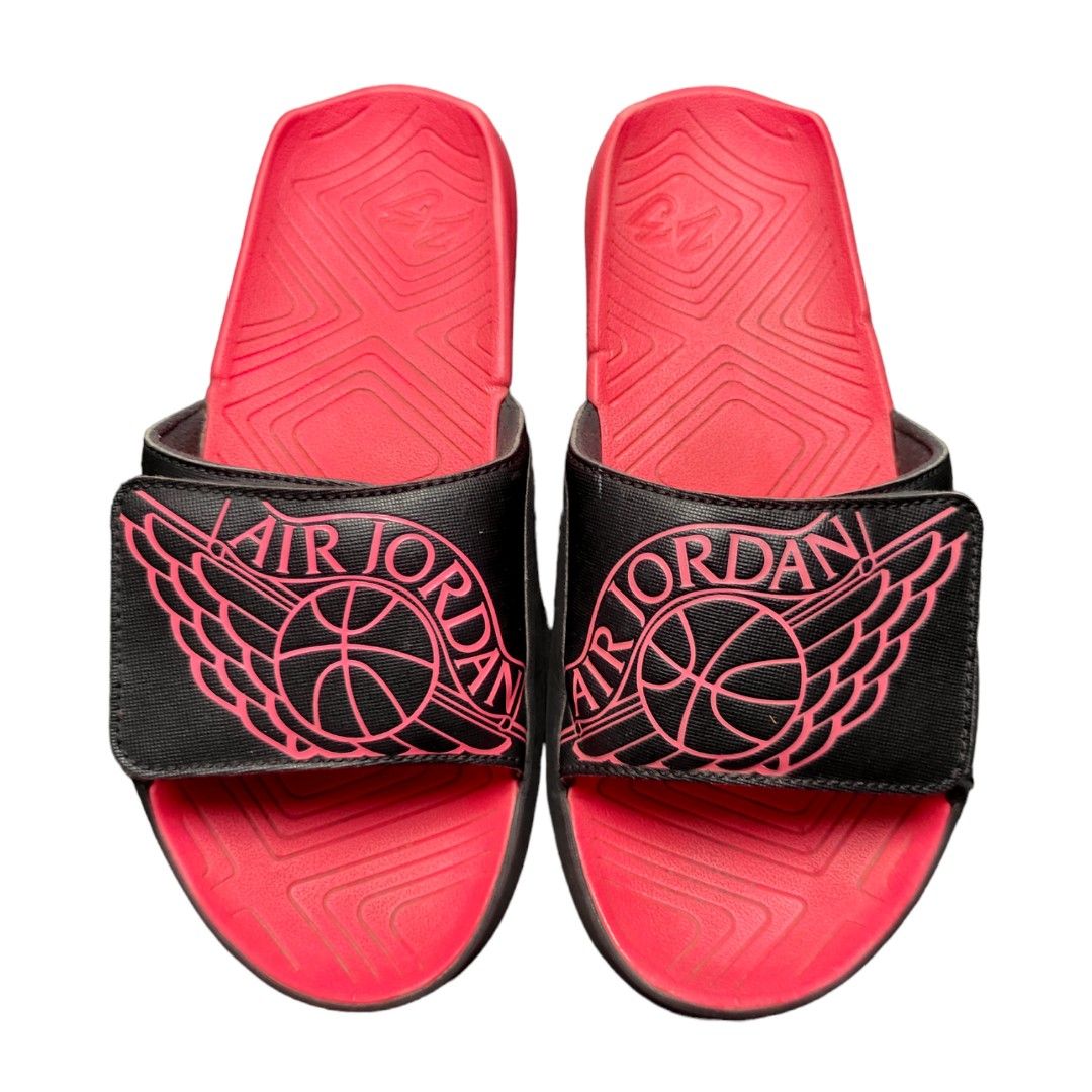 JORDAN HYDRO 7 SLIDES (Category: Slippers & Slides) located in Quezon City. Submitted by cyborgph (Listing ID 1252897455, Image 2). Description: JORDAN HYDRO 7 SLIDES size 8 in good condition sign of usage minimal dragging see photos negotiable just shoot your offer.