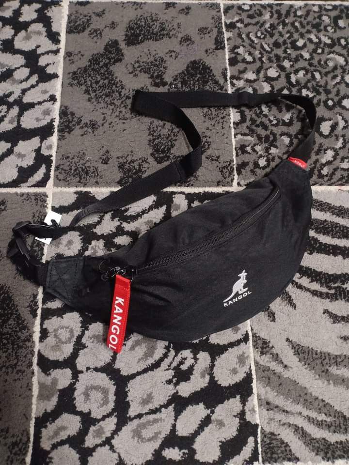 Kangol hotsell fanny pack