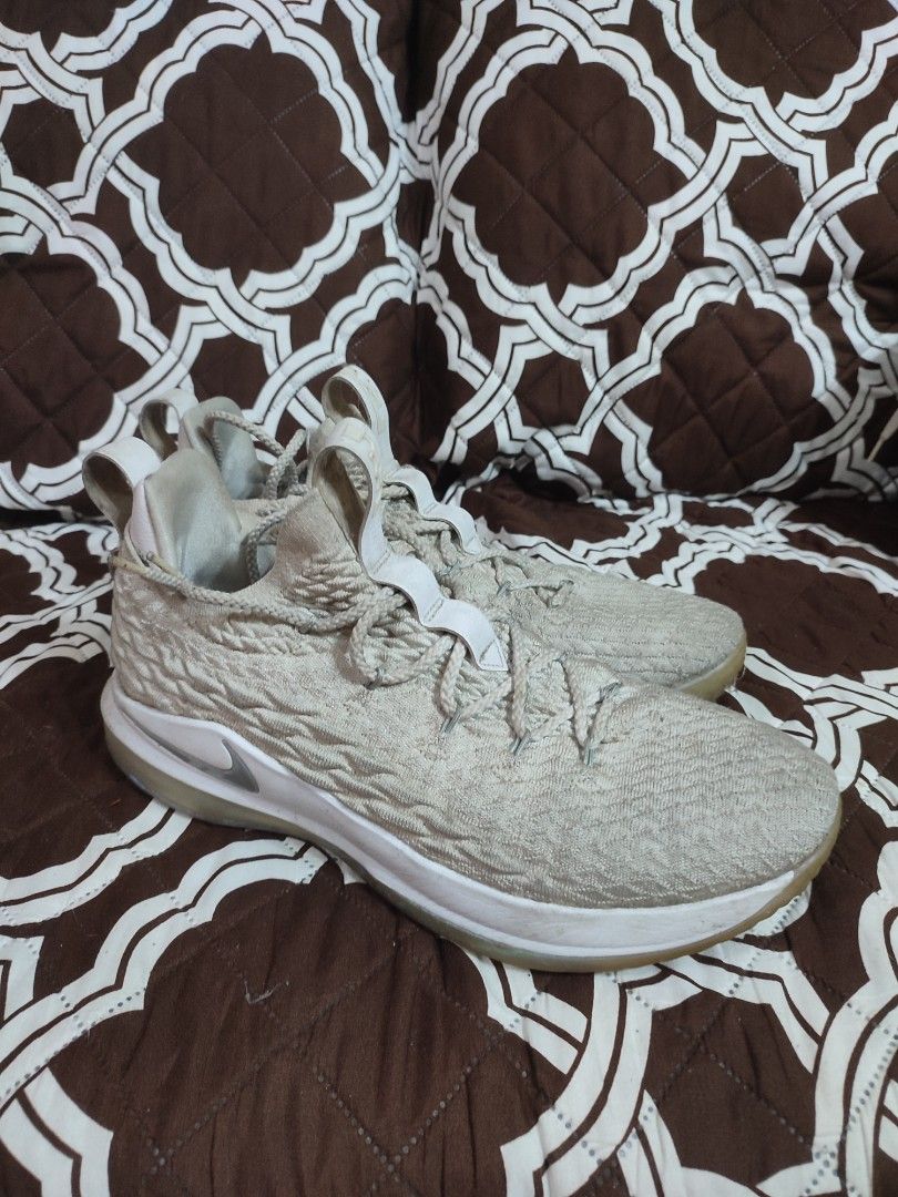 Lebron 15 low white metallic sale