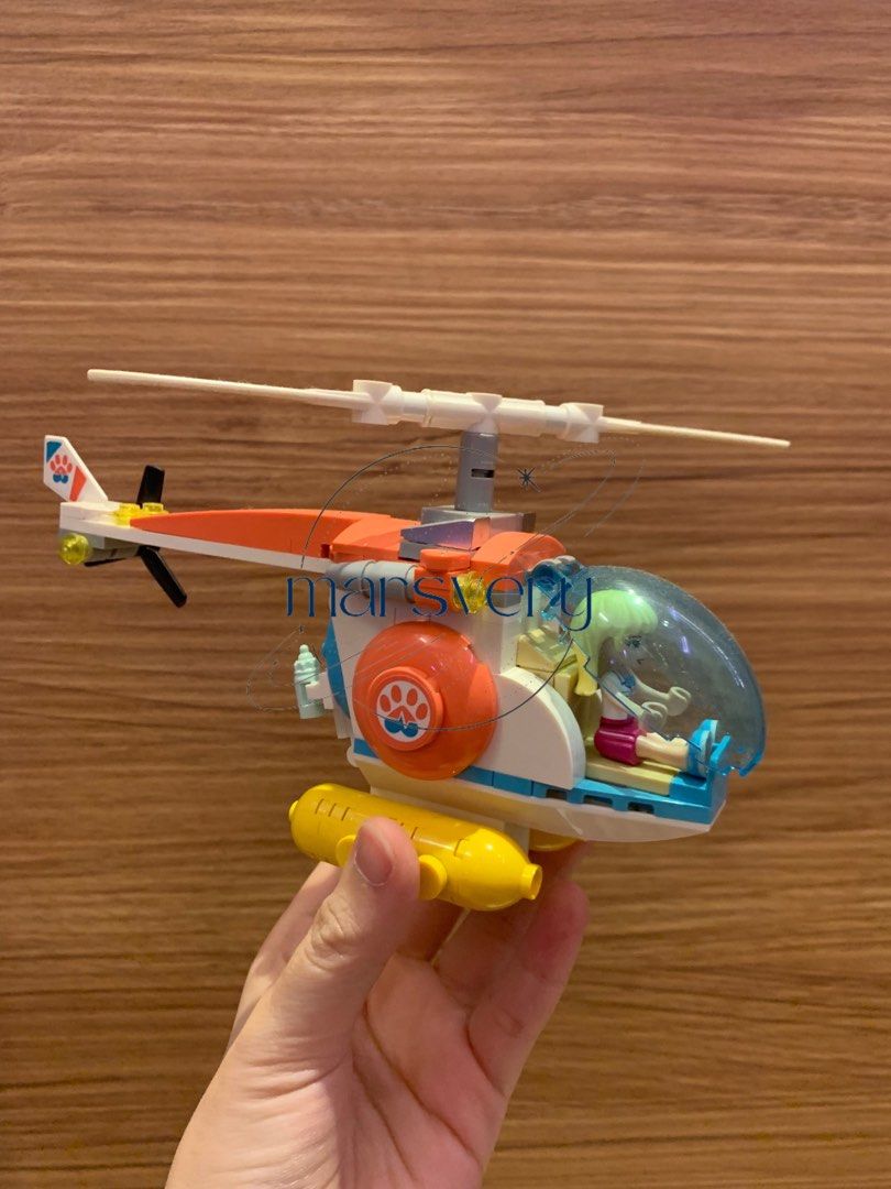 Lego friends vet clinic hot sale rescue helicopter