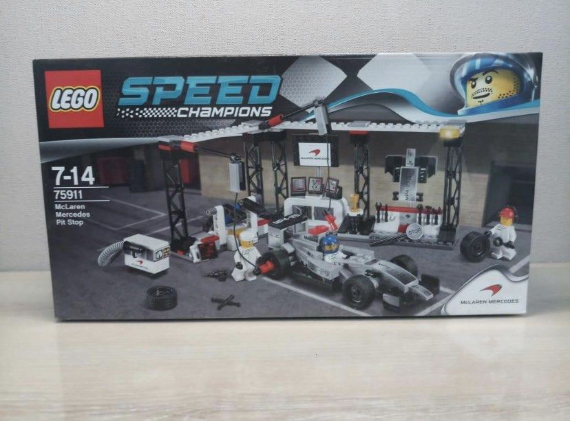 Lego 75911 sales