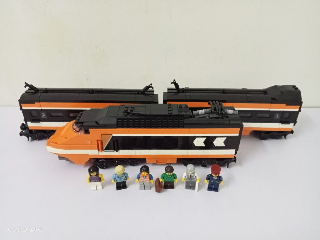 Lepin Builders Expert Horizon Express Train Assembled