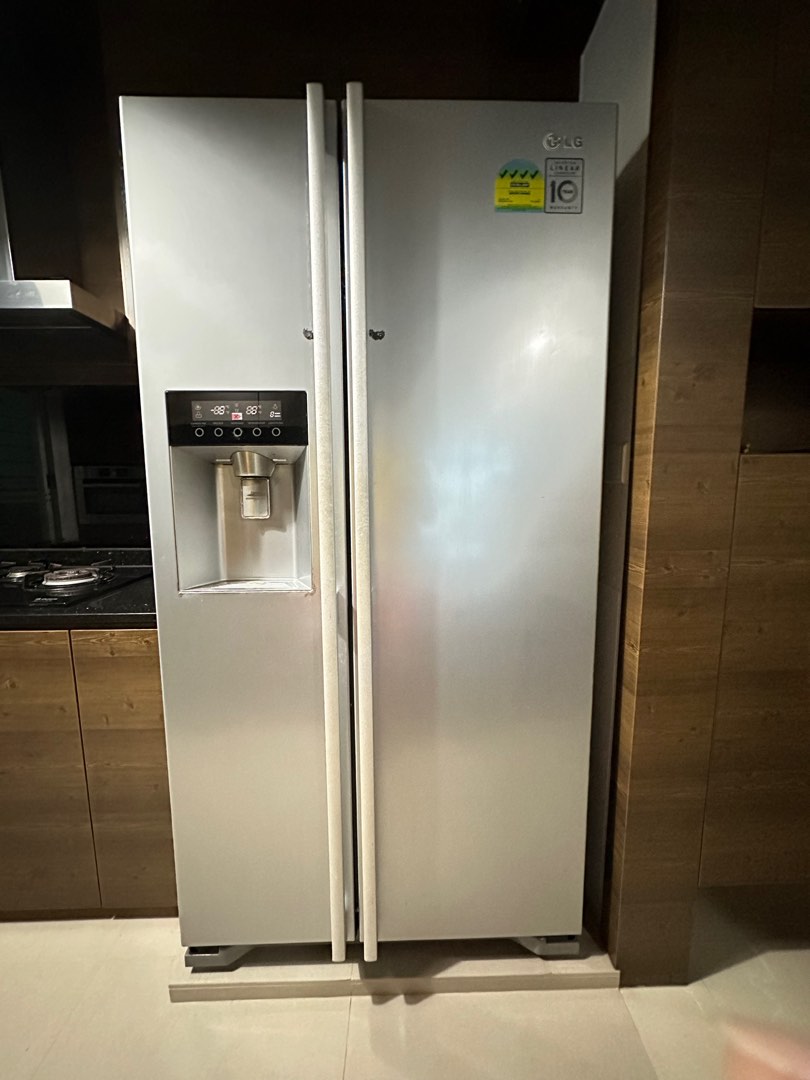 LG French door fridge, TV & Home Appliances, Kitchen Appliances