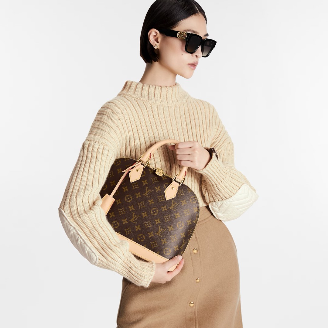 Vuitton alma outlet pm