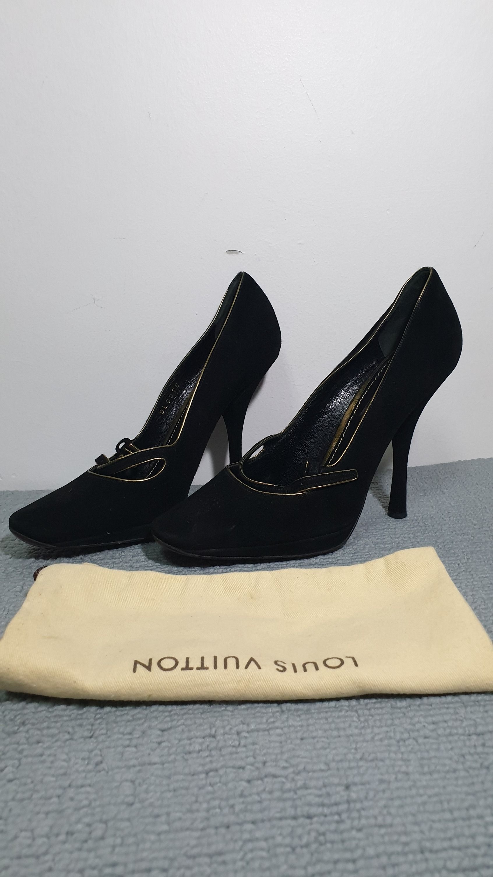 Louis vuitton black high heels outlet