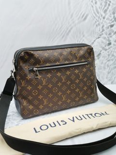 LOUIS VUITTON M44014 MELIE NOIR MONOGRAM EMPREINTE LEATHER GHW, Luxury,  Bags & Wallets on Carousell