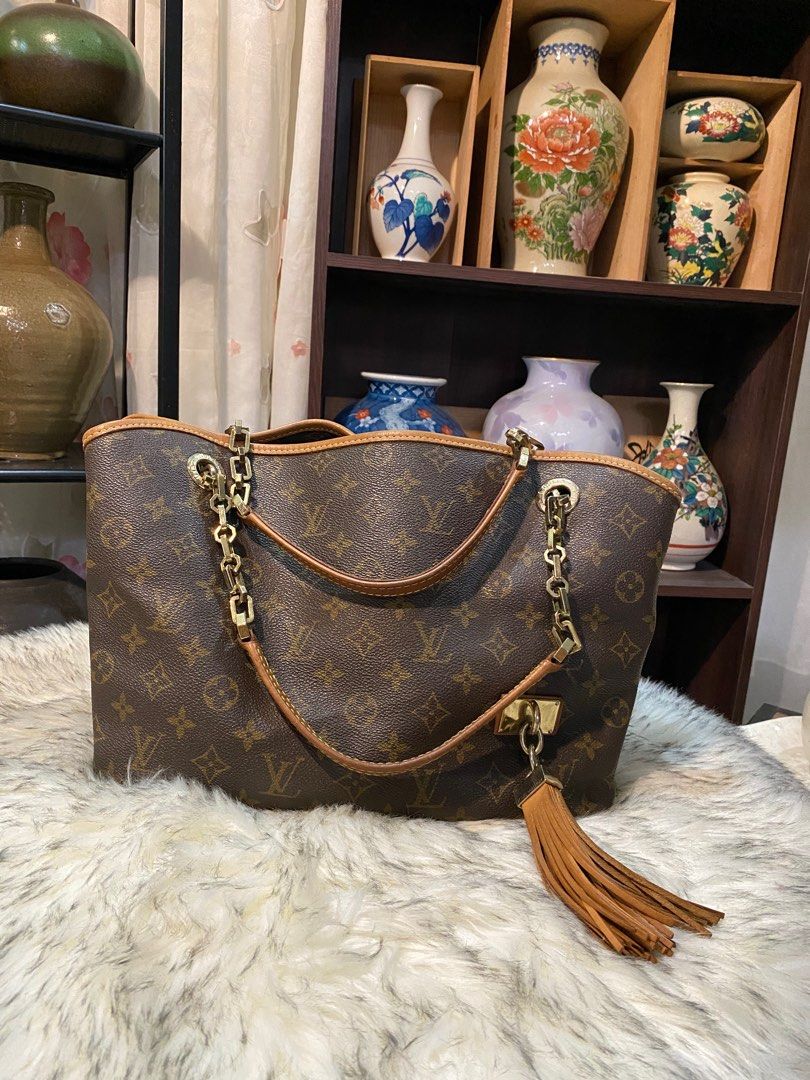 LV Monogram Hiver Bag, Luxury, Bags & Wallets on Carousell