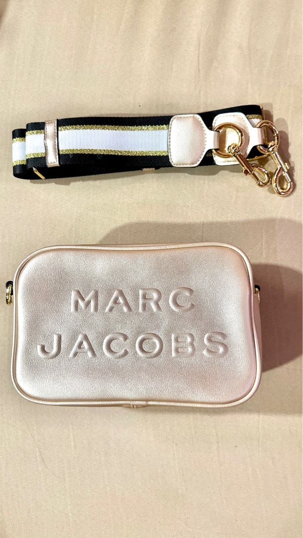 Marc Jacobs Camera Bag, Luxury, Bags & Wallets on Carousell