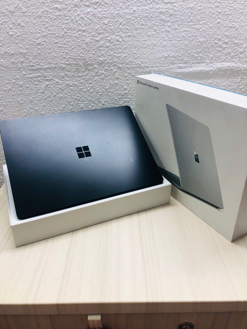 Microsoft Surface Laptop 3 i51035G7 256gb Touch screen, Computers
