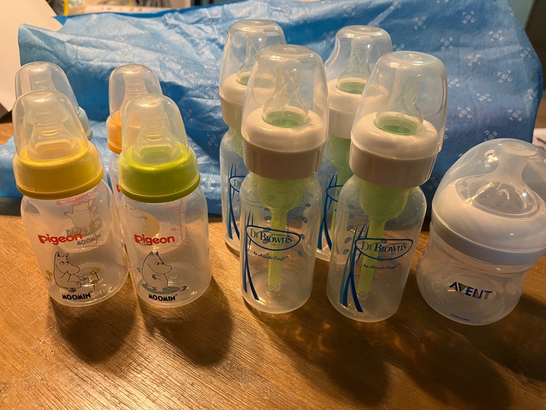 Dr.Brown Breast milk storage bags x4, Babies & Kids, Nursing & Feeding,  Breastfeeding & Bottle Feeding on Carousell