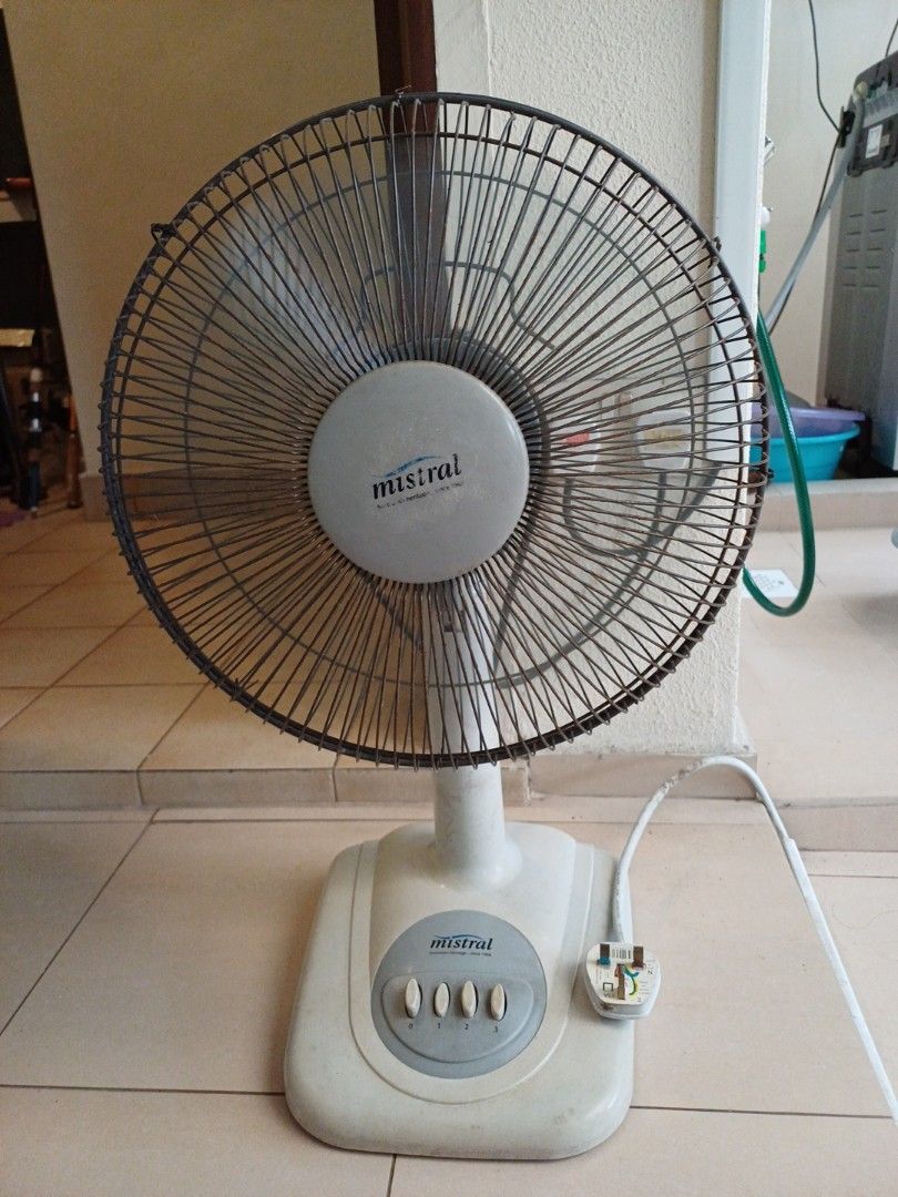 Mistral table fan, Furniture & Home Living, Lighting & Fans, Fans on