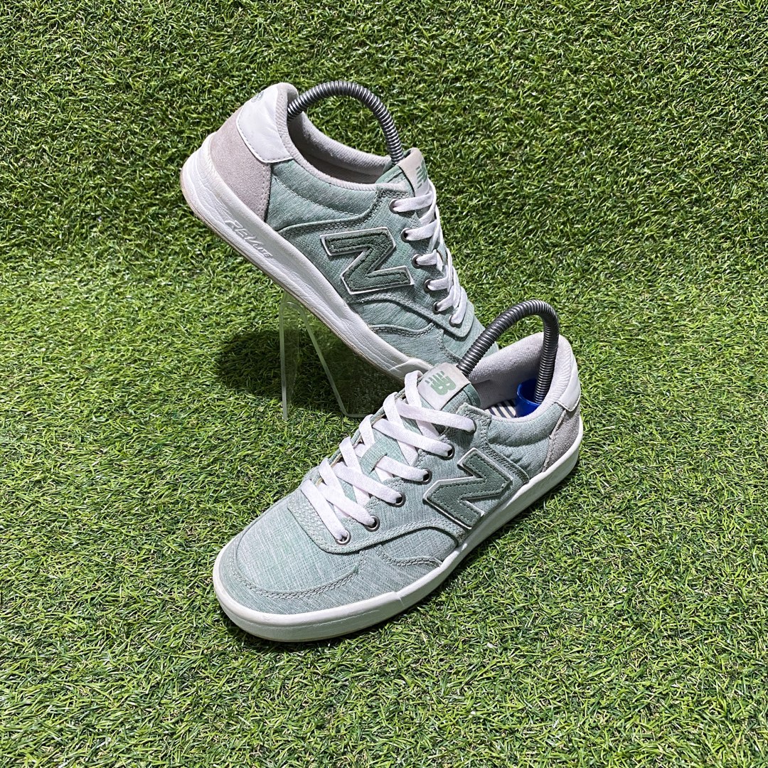 NB 300 on Carousell