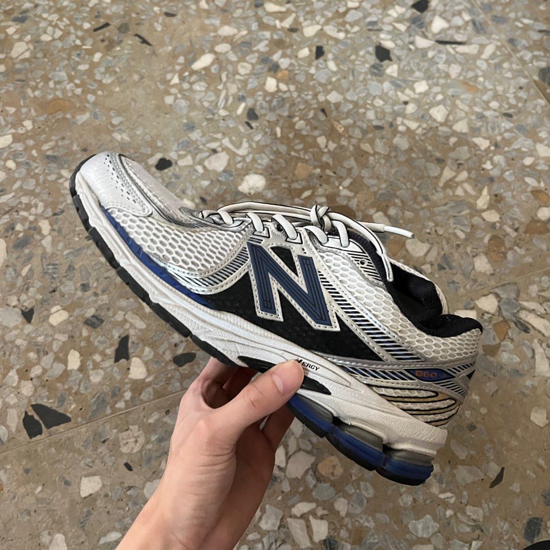 New balance deals 2000v2