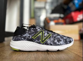 New balance kids' vazee rush v3 deals hook and loop running shoe