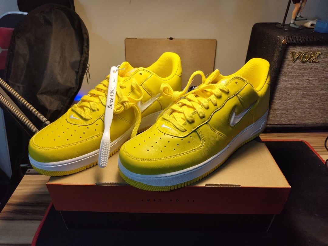 Air force on sale 1 bright yellow