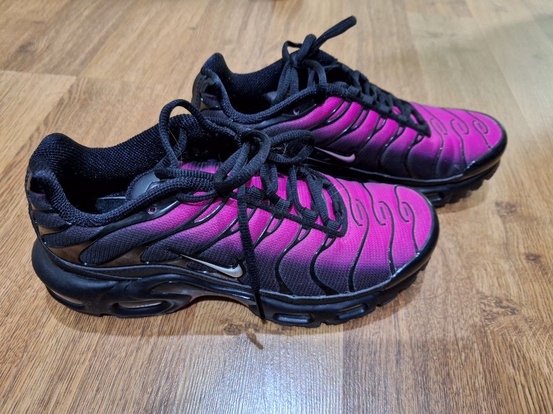 Pink and purple nike tns shop