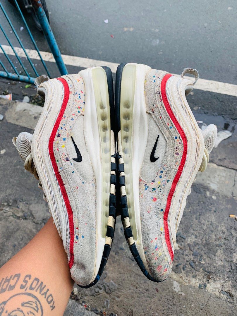 Air max 97 top paint splatter on feet