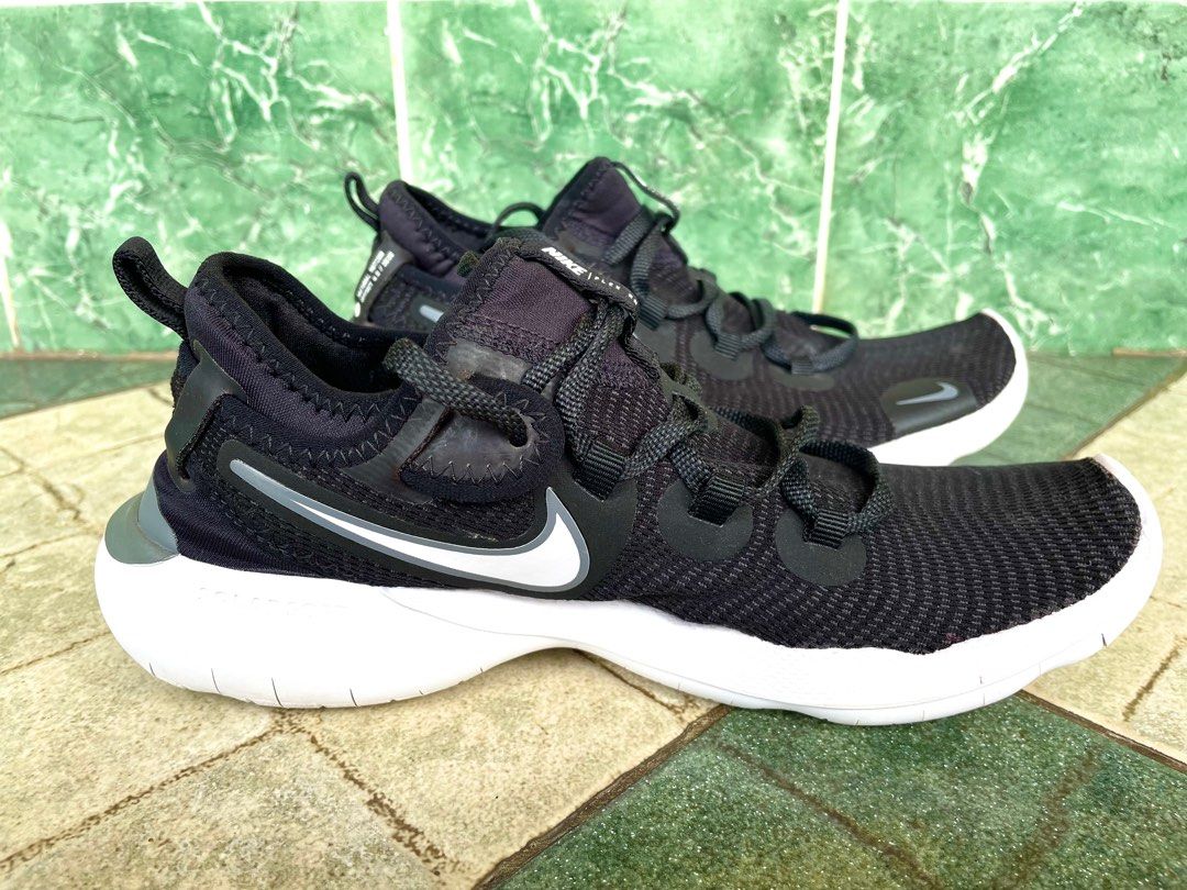 Sepatu running top nike 2019