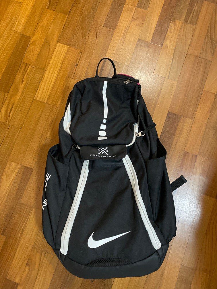 Quad zip 2024 backpack nike