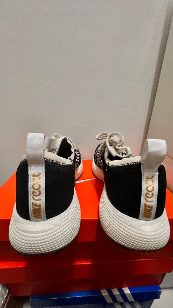 Nike React (Category: Sneakers) located in Kuala Lumpur. Submitted by kimchikims (Listing ID 1252948360, Image 3). Description: Nego till let go.
