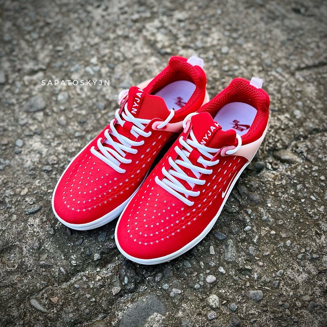 Nike sb nyjah sales red