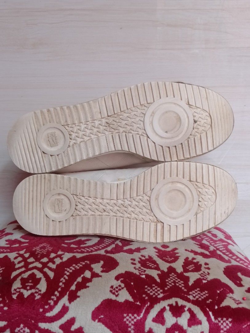 onitsuka tiger saeculi