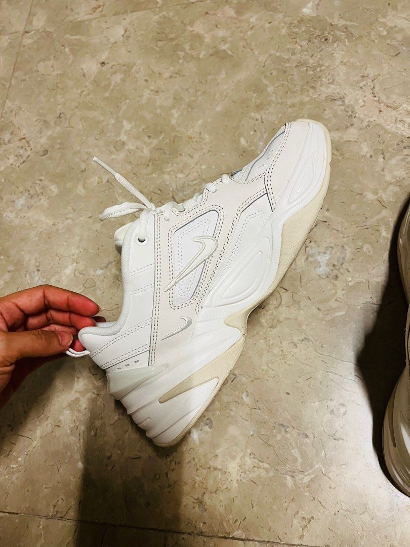 Nike women's hotsell m2k tekno white