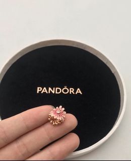 Pandora Rosegold Pink Daisy Charm