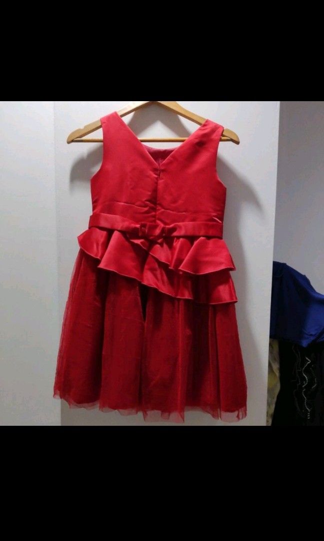 Periwinkle sz12 preloved (Category: Dresses) located in Quezon City. Submitted by m_here (Listing ID 1252911168, Image 2). Description: Periwinkle sz12 Girls Formal dress P500 Almost new. Used once for a short time only. No flaws.