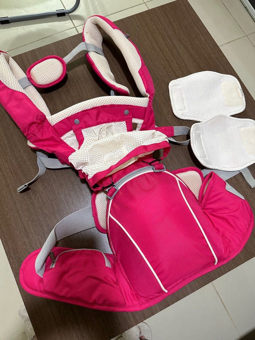 Picolo Baby Carrier on Carousell