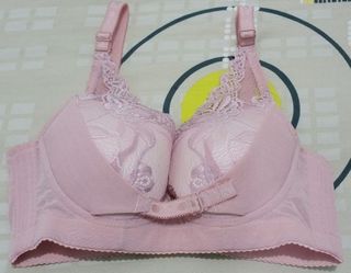(Category: ) located in . Submitted by lovescent (Listing ID 1252812391, Image 1). Description: .